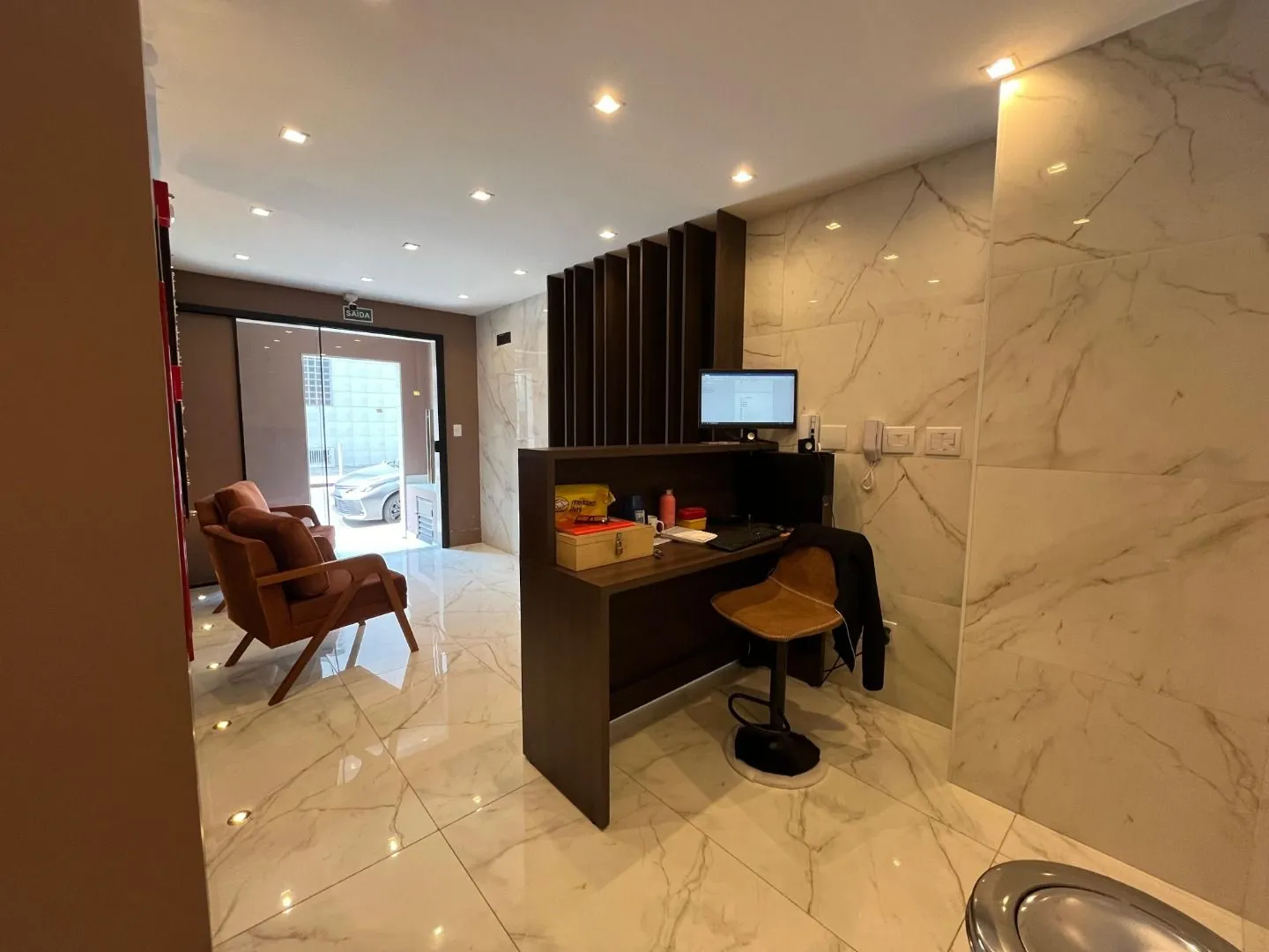 Sala comercial | Venda e Aluguel | AterradoAterrado