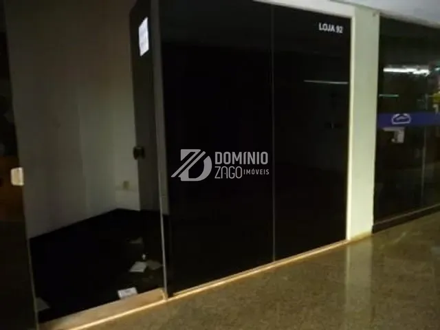Sala com 200m², para alugar, no bairro São Benedito em Uberaba