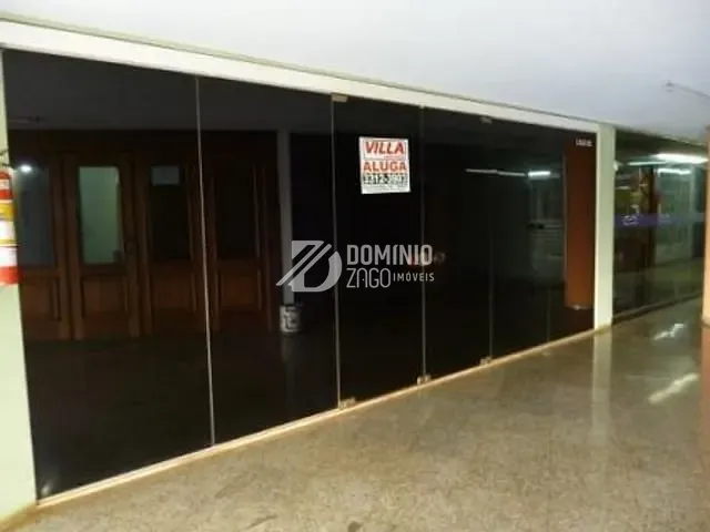 Sala com 200m², para alugar, no bairro São Benedito em Uberaba