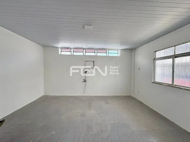 Sala à venda, no bairro Centro em Camaçari