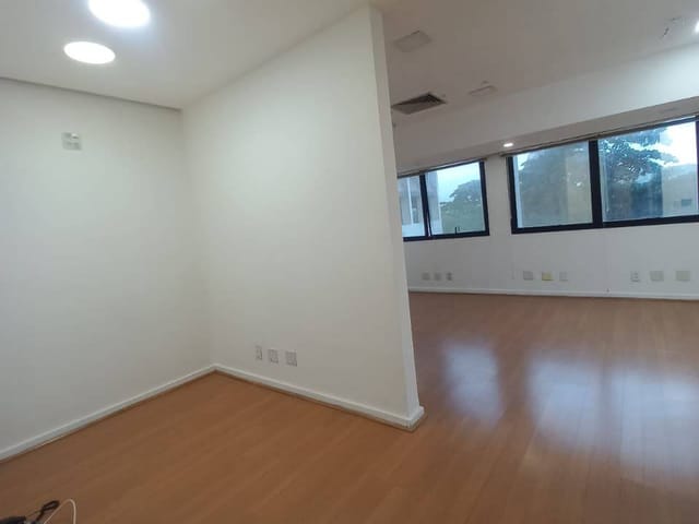 Sala com 42m², à venda, no bairro Barra da Tijuca em Rio de Janeiro