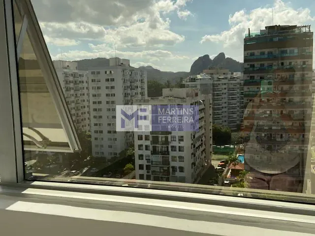 Sala com 21m², para alugar, no bairro Barra da Tijuca em Rio de Janeiro