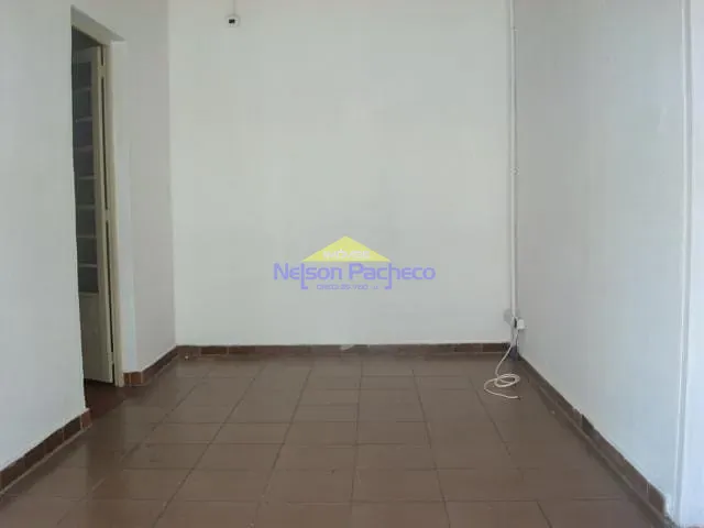 Sala com 117m², para alugar, no bairro Centro em Capivari