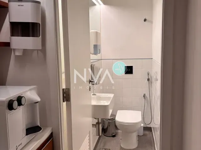 Sala com 25m², à venda, no bairro Ipanema em Rua Visconde de Pirajá