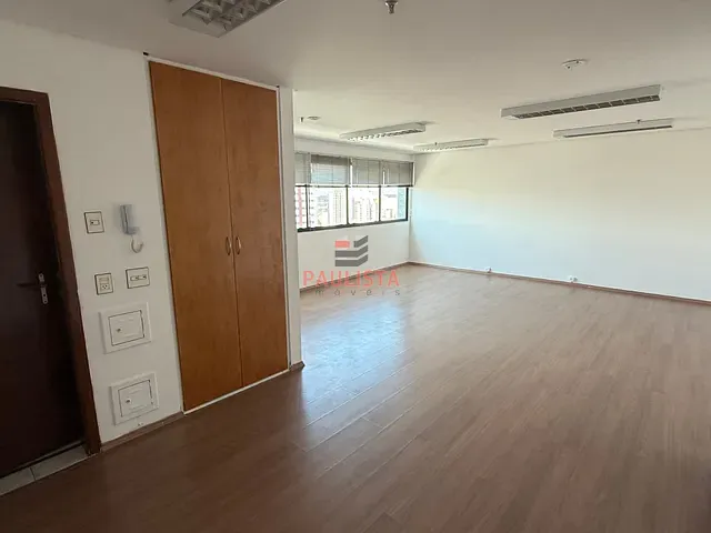 Sala à venda, no bairro Mirandópolis em São Paulo