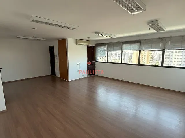 Sala à venda, no bairro Mirandópolis em São Paulo
