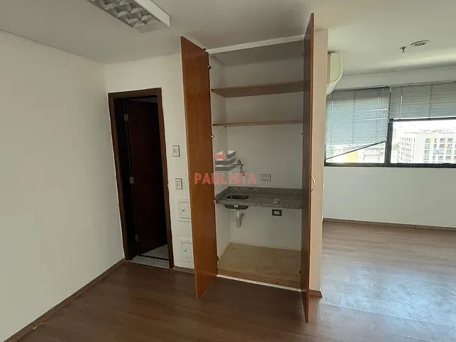 Sala à venda, no bairro Mirandópolis em São Paulo