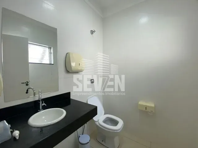 Sala com 26m², para alugar, no bairro Vila Nova Cidade Universitária em Bauru