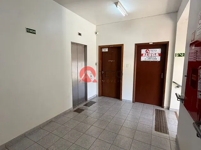 Sala para alugar, no bairro Zona 01 em Maringá
