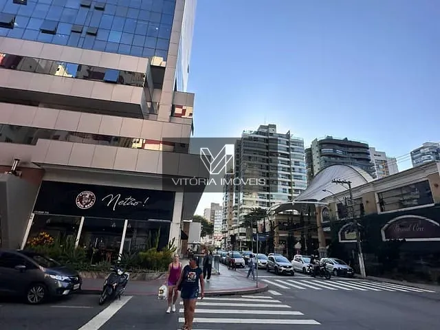 Sala para alugar, no bairro Praia da Costa em Vila Velha