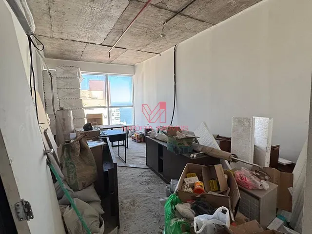 Sala para alugar, no bairro Praia da Costa em Vila Velha