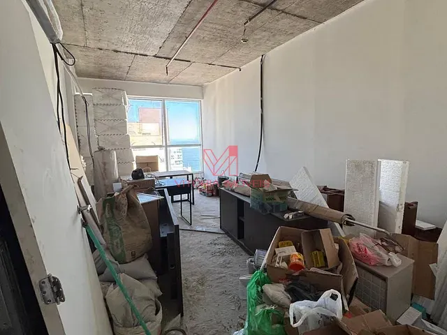 Sala para alugar, no bairro Praia da Costa em Vila Velha