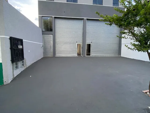 Sala com 30m², para alugar, no bairro Vila Linda em Santo André