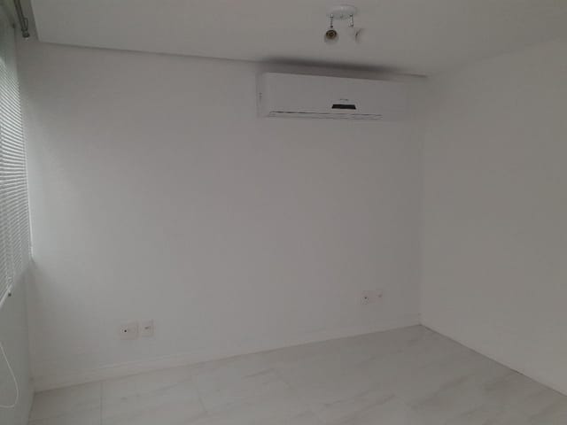 Sala à venda, no bairro Sanvitto em Caxias do Sul