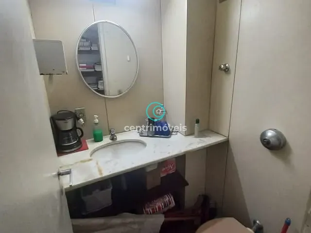 Sala à venda, no bairro Centro em Rio de Janeiro