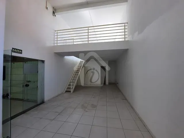 Sala com 72m², à venda, no bairro Languiru em Teutônia