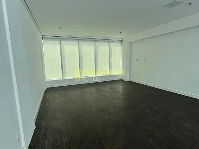 Sala à venda, no bairro Chácara Urbana em Jundiaí