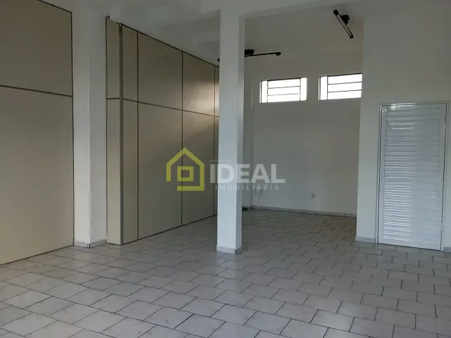 Sala para alugar, no bairro Nazaré em Concórdia