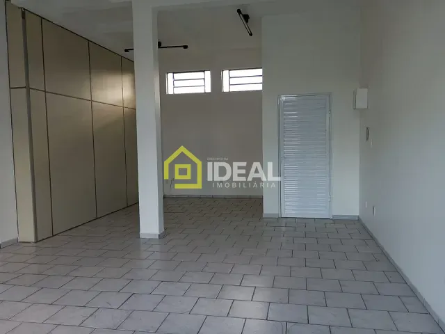 Sala para alugar, no bairro Nazaré em Concórdia