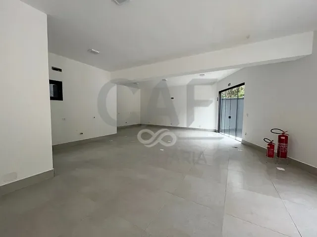 Sala com 38m², para alugar, no bairro Parque Residencial Imigrantes em Holambra