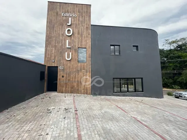 Sala com 38m², para alugar, no bairro Parque Residencial Imigrantes em Holambra