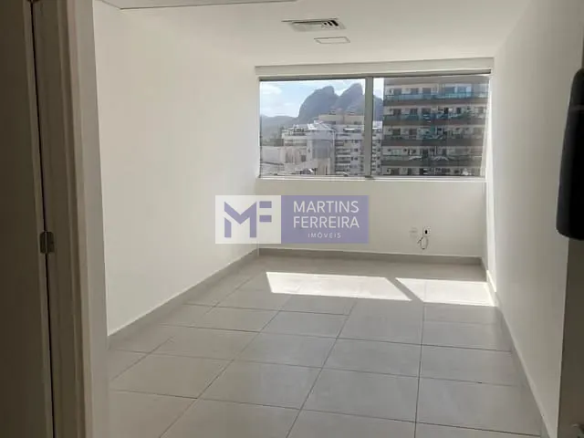 Sala com 21m², para alugar, no bairro Barra da Tijuca em Rio de Janeiro