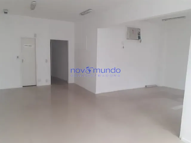 Sala à venda, no bairro Tijuca em Rio de Janeiro