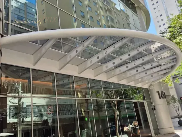 Sala com 57m², para alugar, no bairro Centro em Curitiba