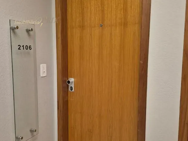 Sala com 57m², para alugar, no bairro Centro em Curitiba