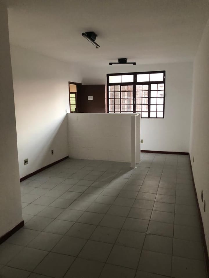 Sala com 36 m3 em Centro Comercial à venda, Cachoeirinha, Belo Horizonte, MG - Ponto comercial.