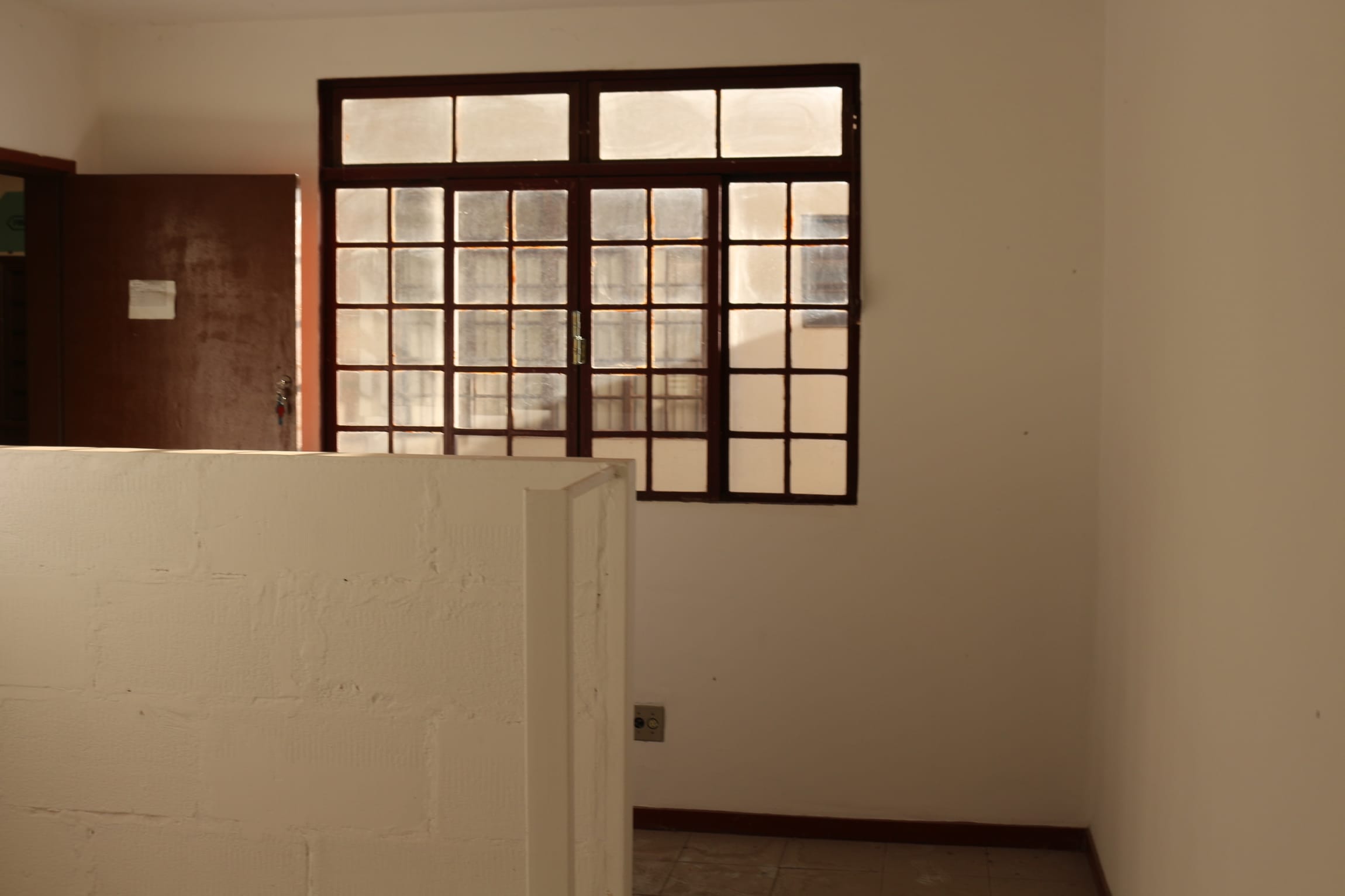 Sala com 36 m3 em Centro Comercial à venda, Cachoeirinha, Belo Horizonte, MG - Ponto comercial. miniatura 2