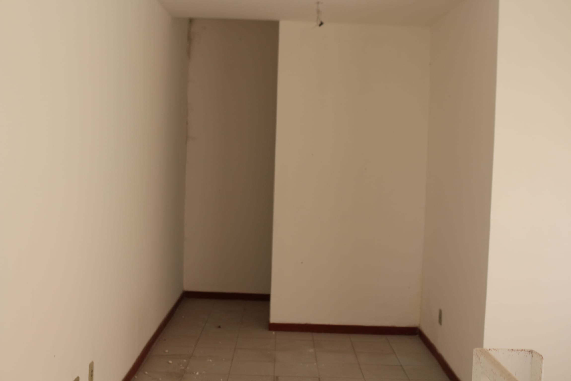 Sala com 36 m3 em Centro Comercial à venda, Cachoeirinha, Belo Horizonte, MG - Ponto comercial. miniatura 5