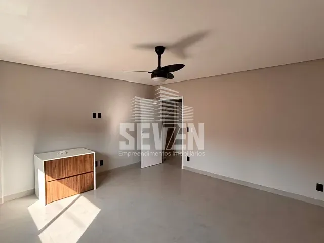 Sala para alugar, no bairro Centro em Bauru