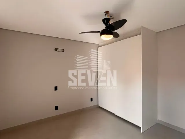 Sala para alugar, no bairro Centro em Bauru