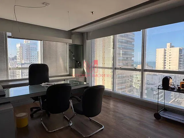 Sala para alugar, no bairro Praia da Costa em Vila Velha