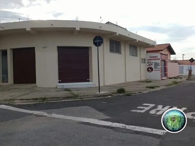 Loja à venda ou para alugar, no bairro Jardim Santa Barbara em Sorocaba