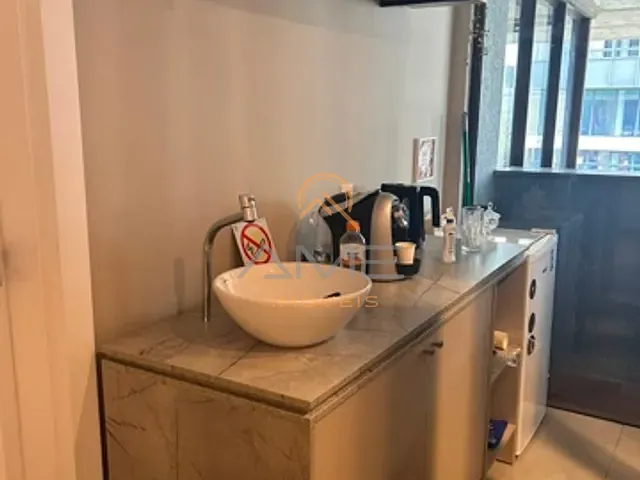 Sala à venda ou para alugar, no bairro São Gonçalo em Pelotas