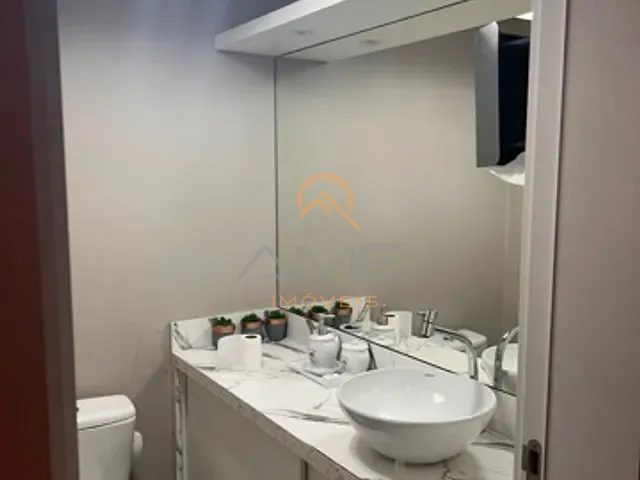 Sala à venda ou para alugar, no bairro São Gonçalo em Pelotas