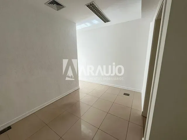 Sala com 90m², à venda, no bairro Centro em Itajaí
