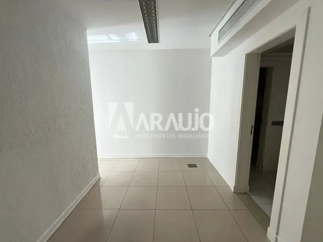 Sala com 90m², à venda, no bairro Centro em Itajaí