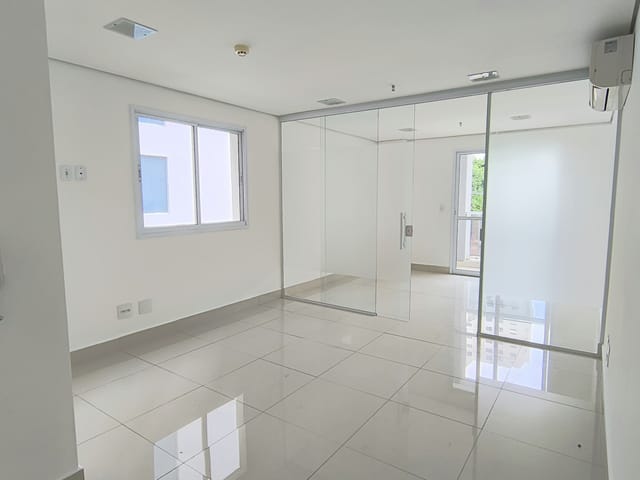 Sala com 82m², à venda, no bairro Jardim Paulista em São Paulo