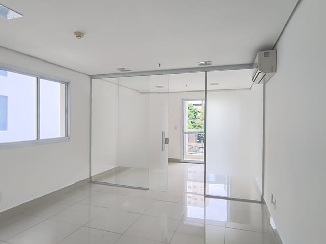 Sala com 82m², à venda, no bairro Jardim Paulista em São Paulo