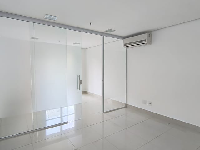 Sala com 82m², à venda, no bairro Jardim Paulista em São Paulo