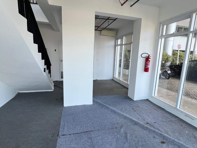 Sala para alugar, no bairro Jardins em Aracaju