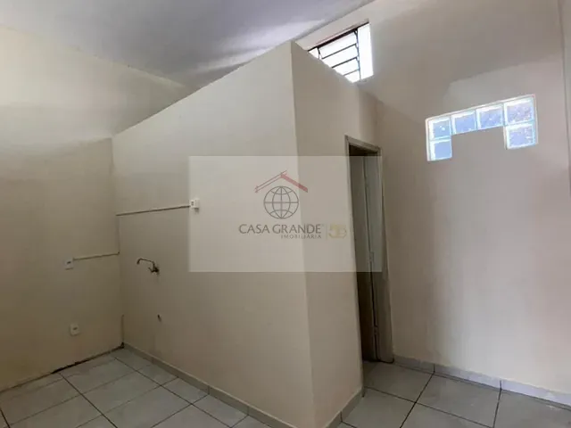 Sala para alugar, no bairro Centro em Rolândia