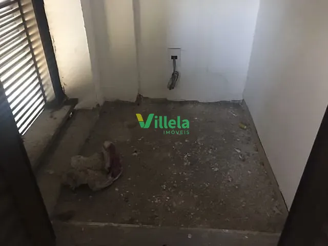 Sala à venda, no bairro Centro em Arujá