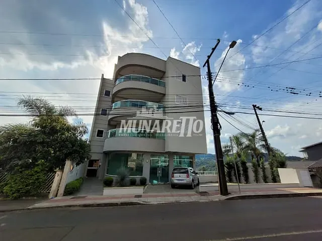 Sala com 270m² 2 quartos e 2 banheiros, para alugar, no bairro Vista Alegre em Concórdia
