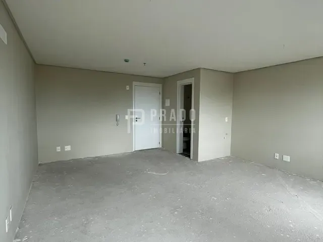 Sala à venda, no bairro São Gonçalo em Pelotas