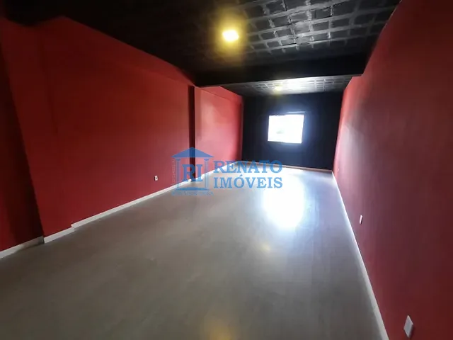 Sala para alugar, no bairro Centro em Maricá