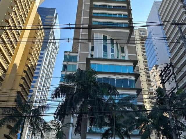 Sala com 210m², para alugar, no bairro Alphaville Centro Industrial e Empresarial/Alphaville. em Barueri
